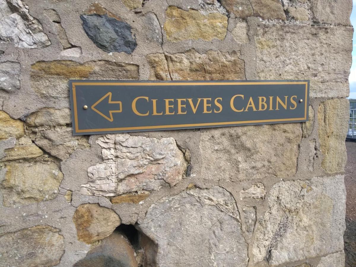 Cleeves Cabins Ailsa Luxury Lodge With Hot Tub Dalry  Exterior photo