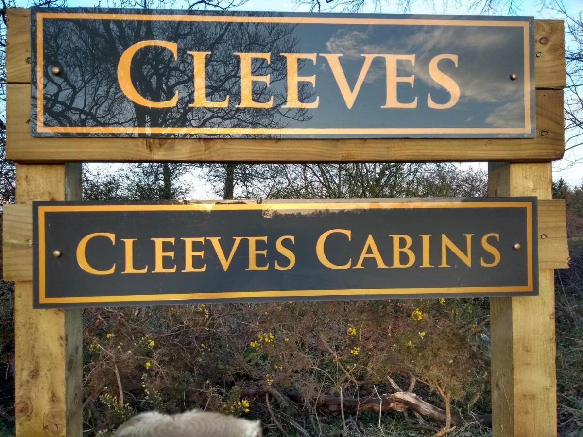 Cleeves Cabins Ailsa Luxury Lodge With Hot Tub Dalry  Exterior photo
